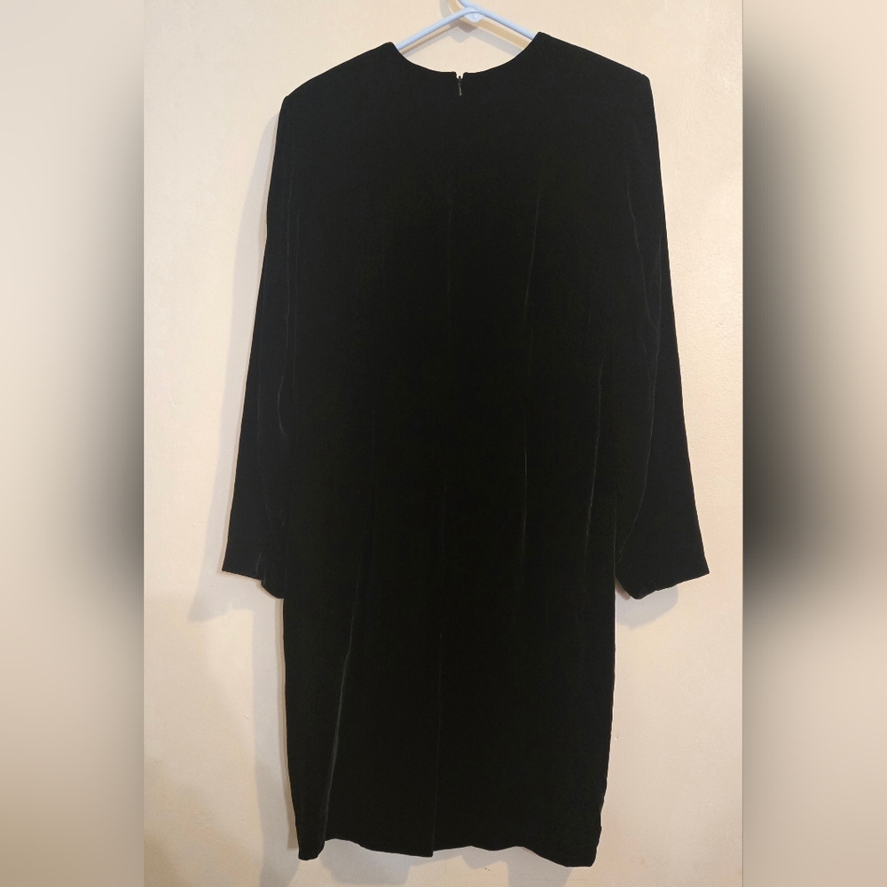 Lands End Black Velvet Long Sleeve Sheath Dress w/ Shoulder Pads Womens Size 12 - Picture 2 of 6